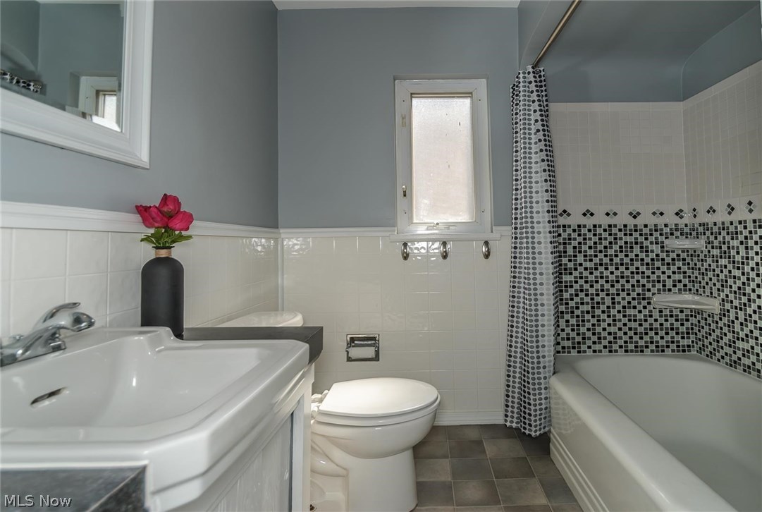 28408 Forest Road Willowick, OH 44095 - Photo 14 of 32