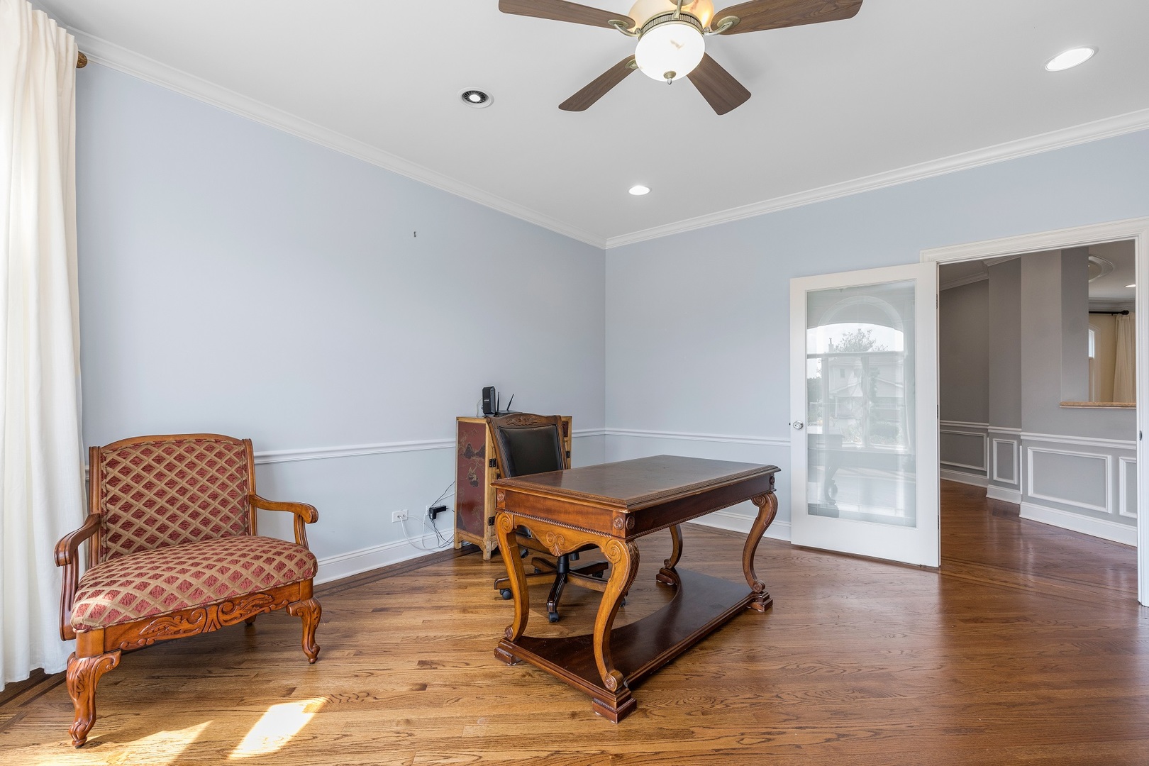 238 Linden Road Northbrook, IL 60062 - Photo 19 of 51 a bedroom with furniture and wooden floor