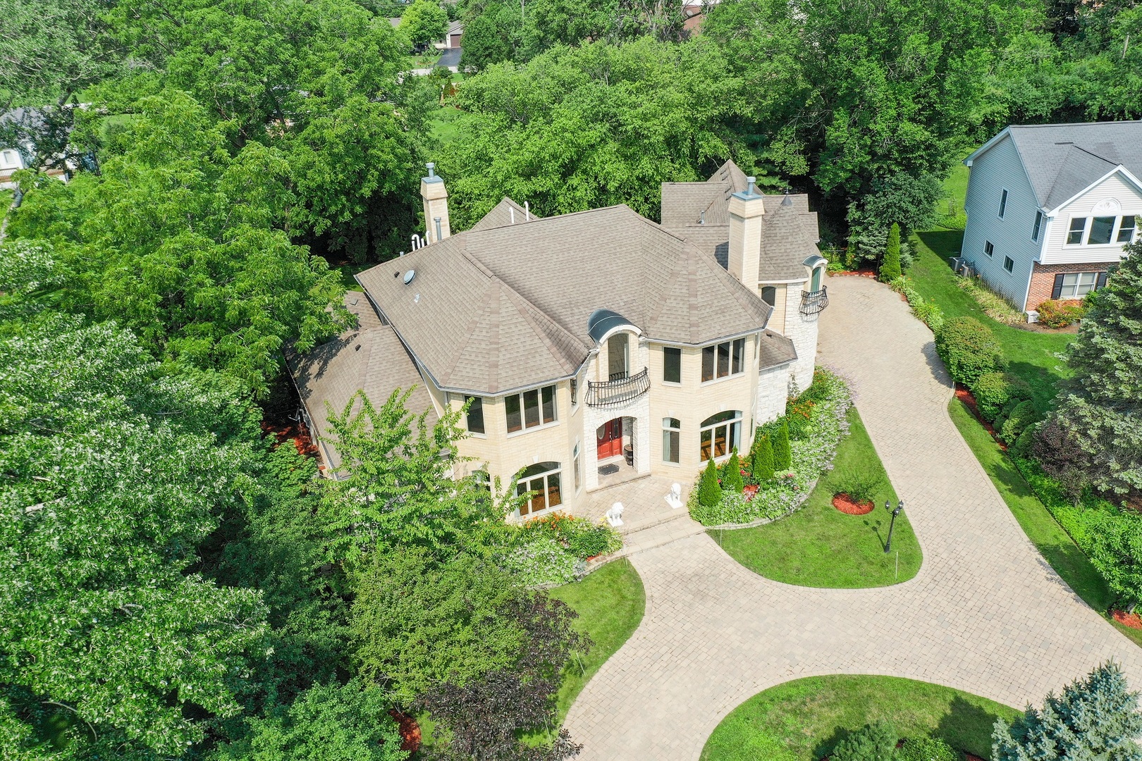 238 Linden Road Northbrook, IL 60062 - Photo 40 of 51 an aerial view of a house