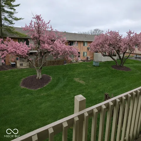 $204,900 | 586 Hunters Drive, Unit D, Carmel, IN 46032