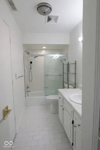 $204,900 | 586 Hunters Drive, Unit D, Carmel, IN 46032