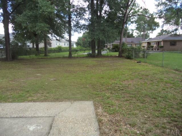 6523 Oakcrest Road Milton, FL 32570 - Photo 22 of 27 Gallery Image 22
