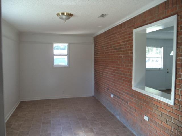 6523 Oakcrest Road Milton, FL 32570 - Photo 3 of 27 Gallery Image 3