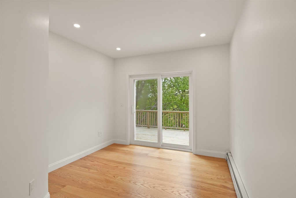 5 R Brooks Road Gloucester, MA 01930 - Photo 20 of 41