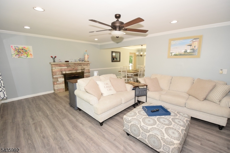 567 Foothill Road Bridgewater, NJ 08807 - Photo 11 of 37