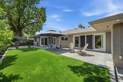 $1,495,000 | 2418 Grahn Drive, Santa Rosa, CA 95404