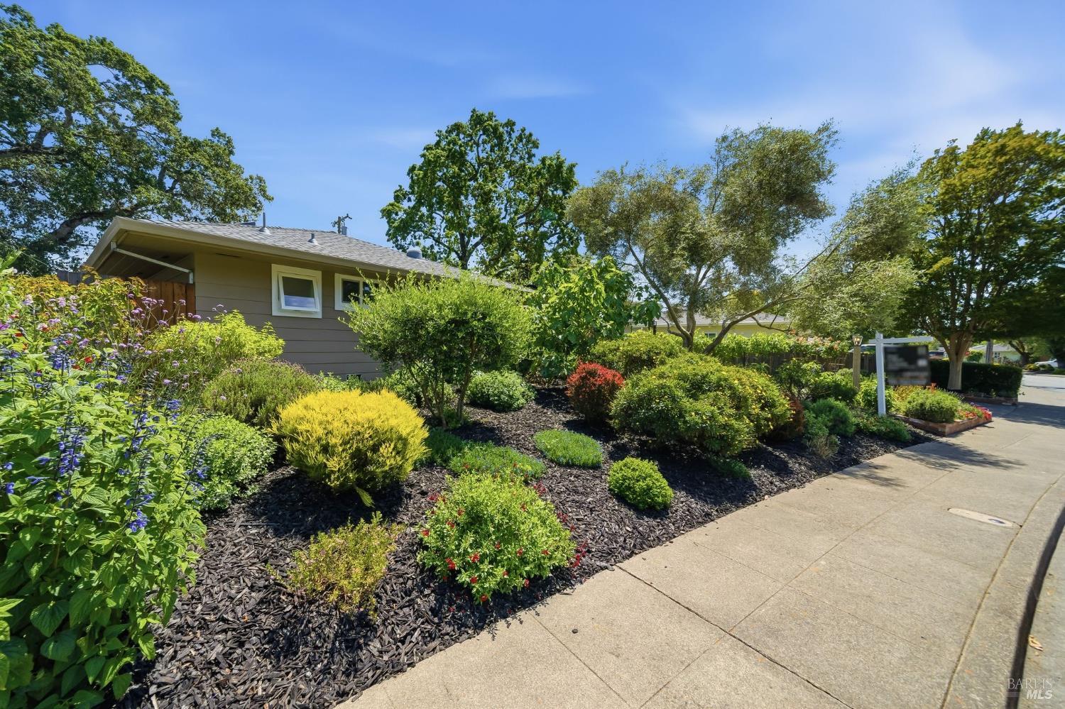 2418 Grahn Drive Santa Rosa, CA 95404 - Photo 2 of 40