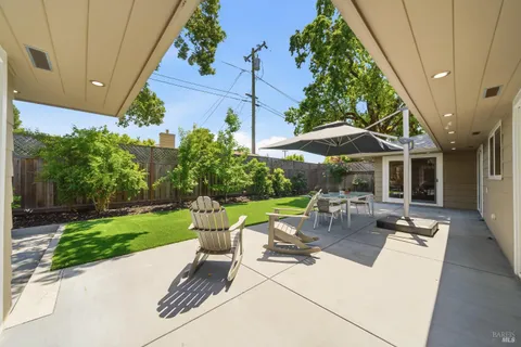 $1,495,000 | 2418 Grahn Drive, Santa Rosa, CA 95404