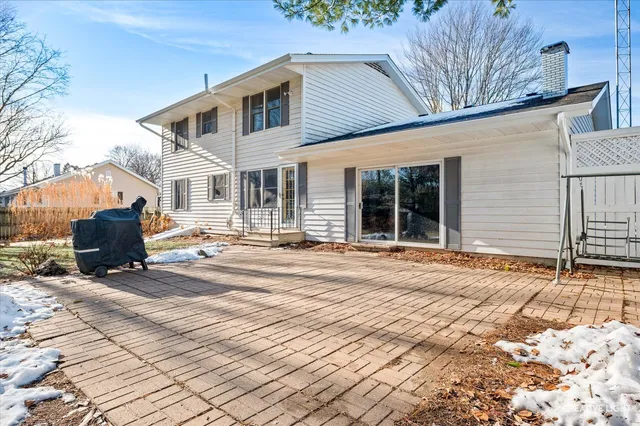 $399,900 | 7S641 Welton Drive, Big Rock, IL 60511