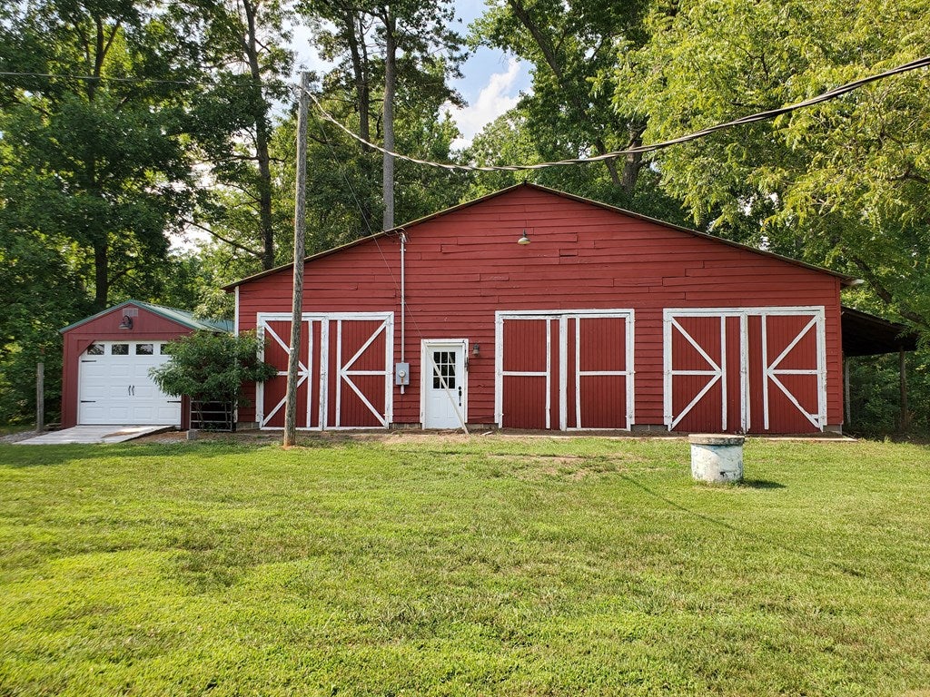 1970 Fowlkes Road Victoria, VA 23974 - Photo 37 of 43 Gallery Image 37