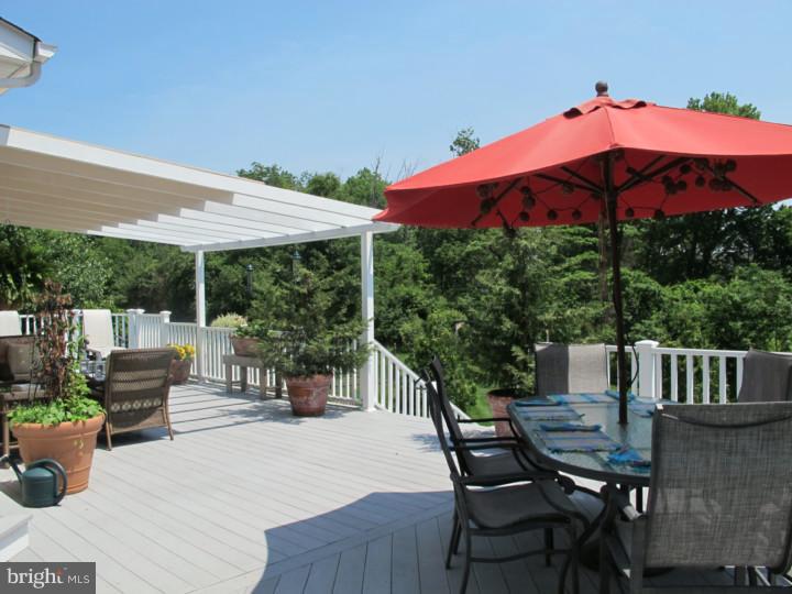 23 Donovan Road Pennington, NJ 08534 - Photo 18 of 18 Exterior Back