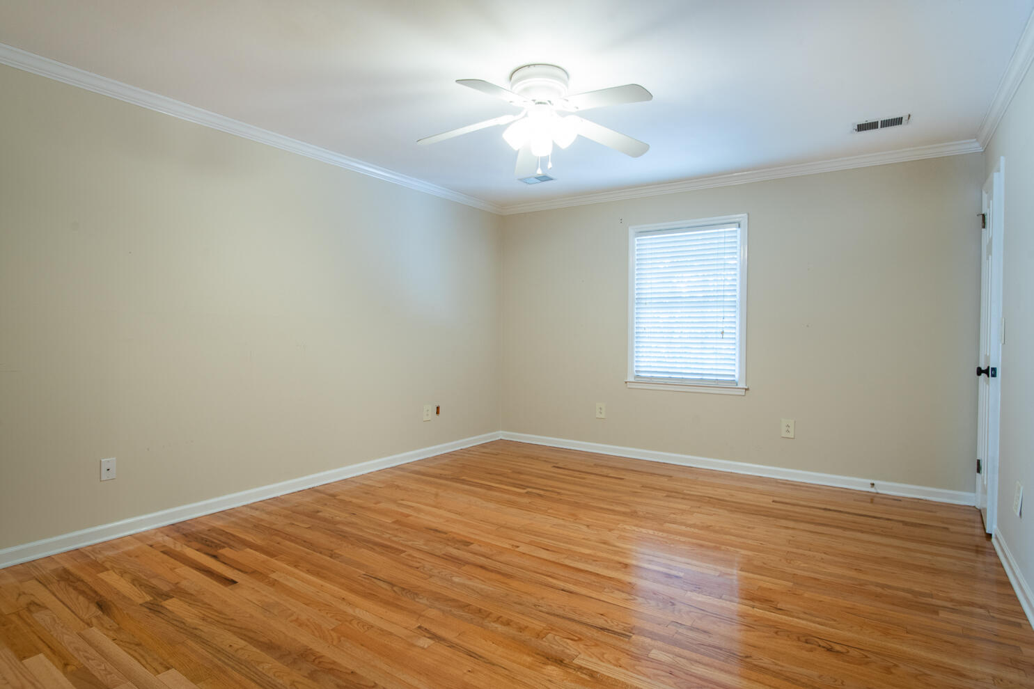 749 Dragoon Drive Mount Pleasant, SC 29464 - Photo 21 of 35 749Dragoon-36
