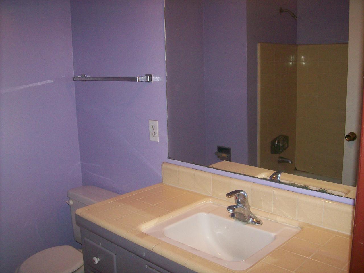3715 West Lamar Road Phoenix, AZ 85019 - Photo 4 of 9 BATH 1