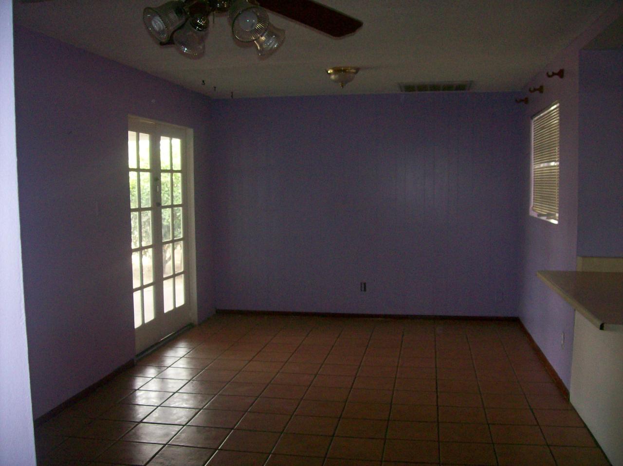 3715 West Lamar Road Phoenix, AZ 85019 - Photo 6 of 9 a view of an empty room and window