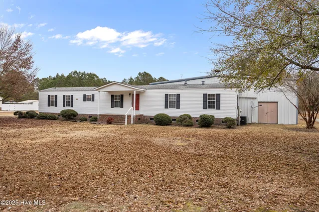 $199,900 | 1130 Old New Bern Road, Chocowinity, NC 27817