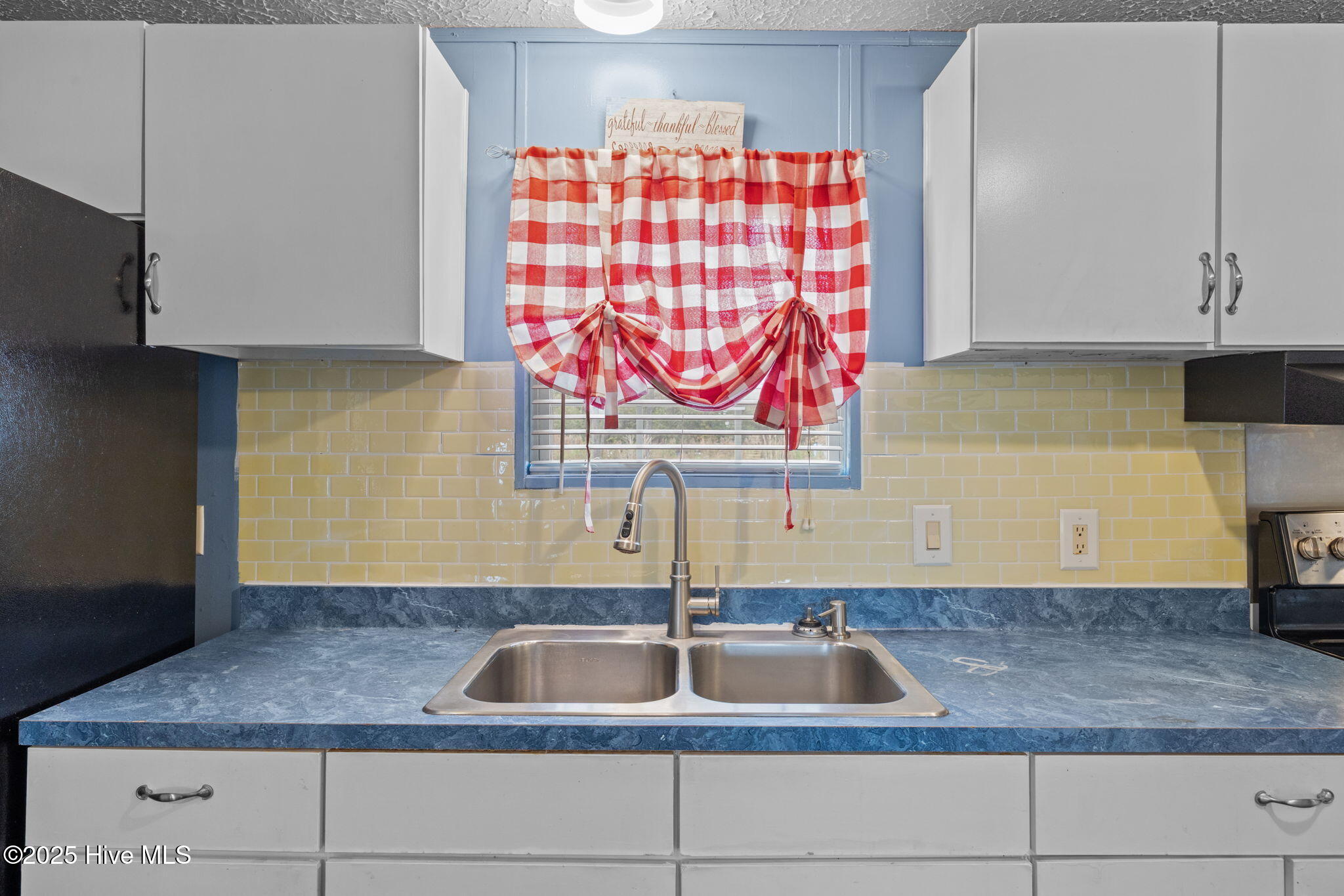 1130 Old New Bern Road Chocowinity, NC 27817 - Photo 9 of 47 8-web-or-mls-BLS_0015