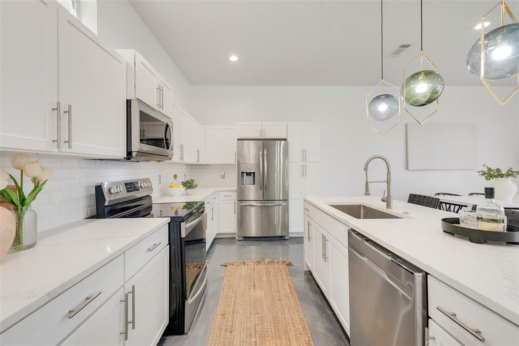 5711 Ross Avenue, Unit 2 Dallas, TX 75206 - Photo 19 of 36