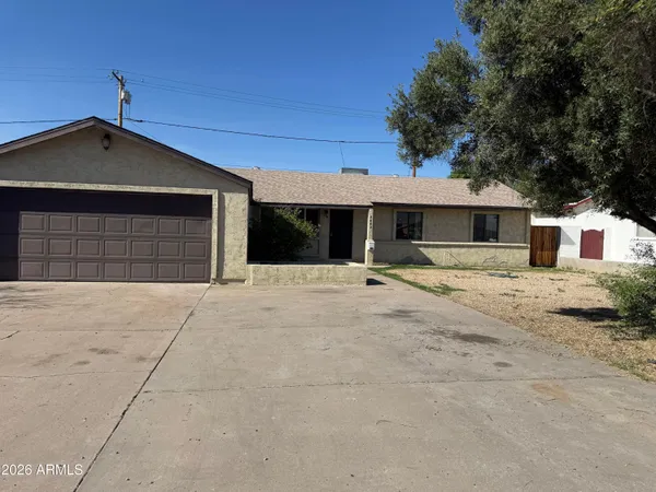 $2,400 | 4002 West Myrtle Avenue, Phoenix, AZ 85051