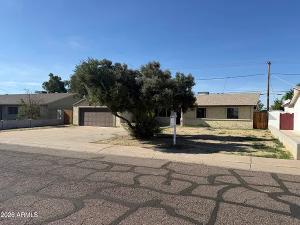 $2,200 | 4002 West Myrtle Avenue, Phoenix, AZ 85051
