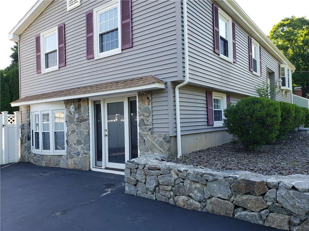 798 Great Road Lincoln, RI 02865 - Photo 3 of 50