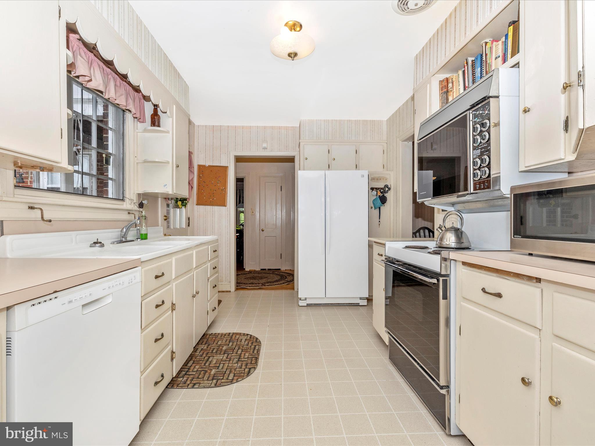 307 Magnolia Avenue Frederick, MD 21701 - Photo 16 of 45 Kitchen