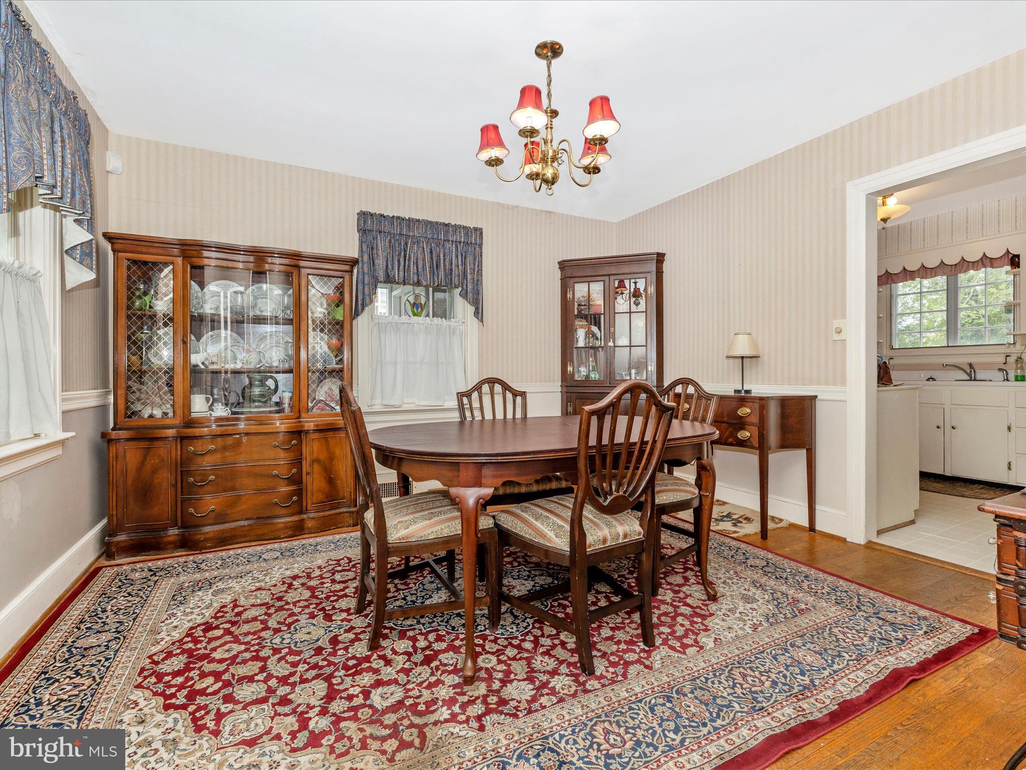 307 Magnolia Avenue Frederick, MD 21701 - Photo 9 of 45 Dining Room