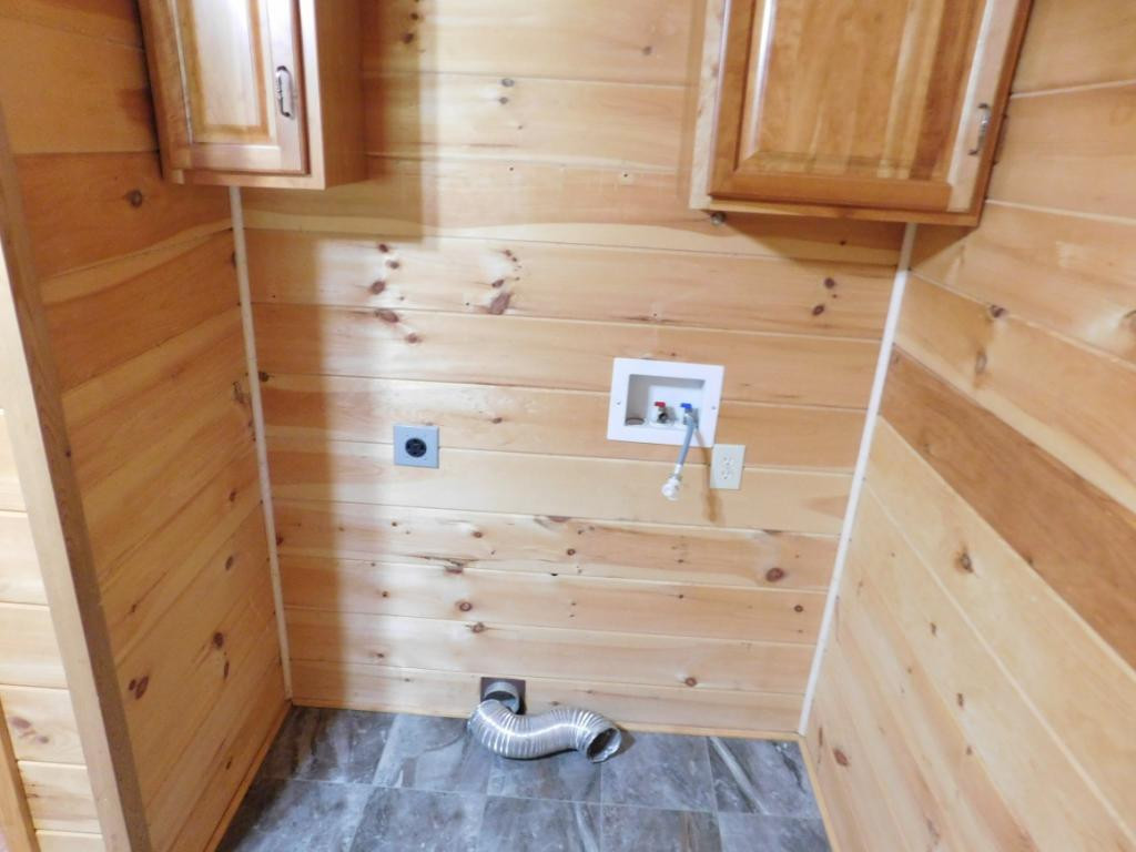 264 Island Road Kingsport, TN 37664 - Photo 15 of 36 Laundry area
