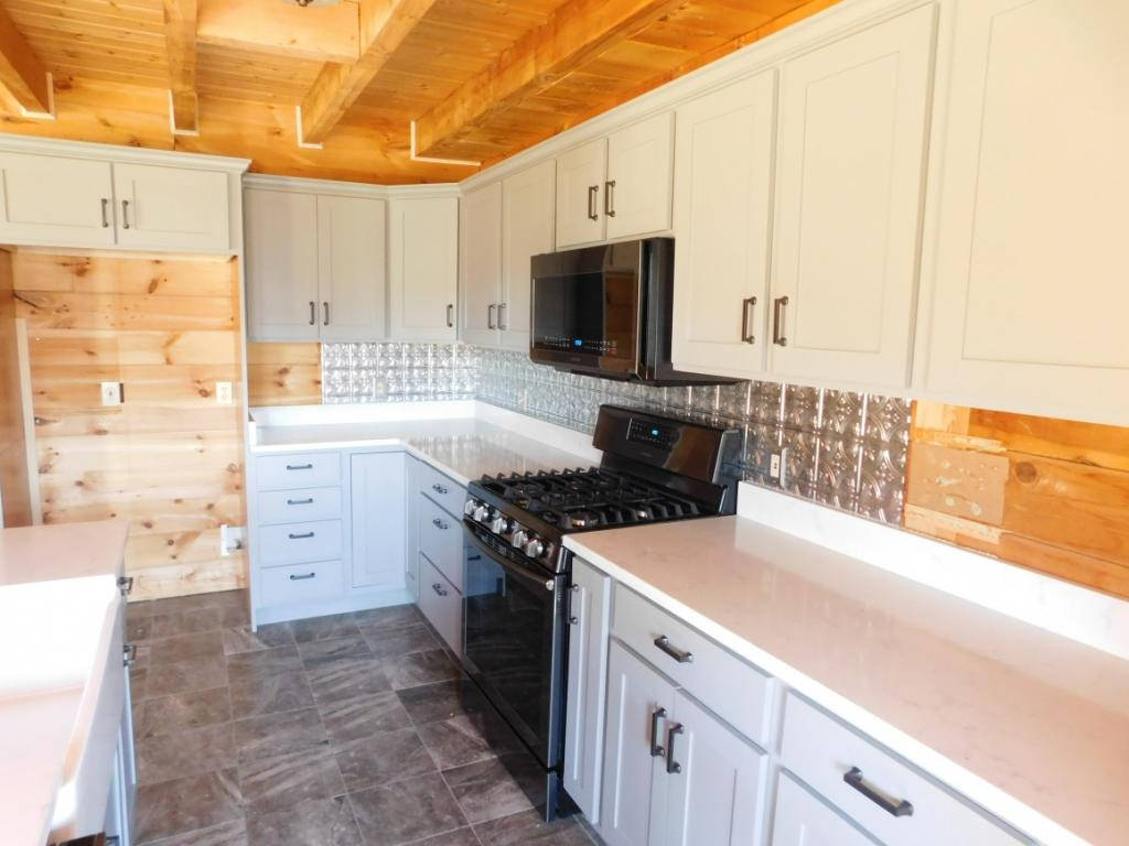 264 Island Road Kingsport, TN 37664 - Photo 16 of 36 Kitchen