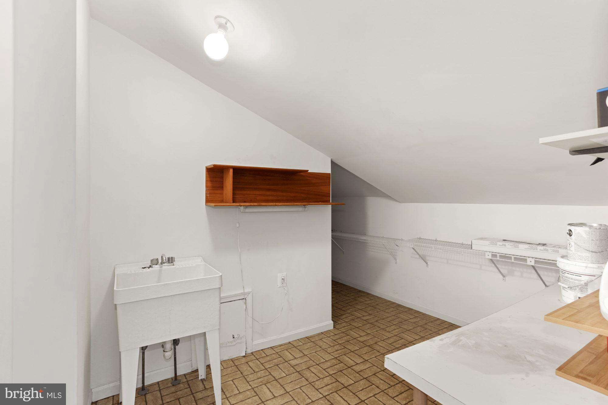 11266 Harbor Court Reston, VA 20191 - Photo 22 of 31 Useful utility room w/sink on upper level