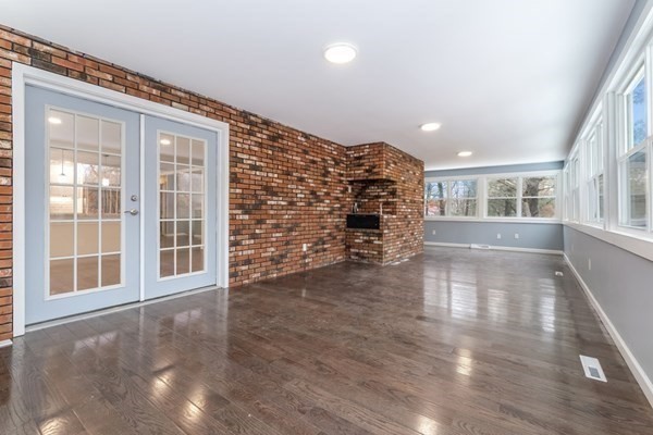 379 Porter Road East Longmeadow, MA 01028 - Photo 21 of 41 Gallery Image 21