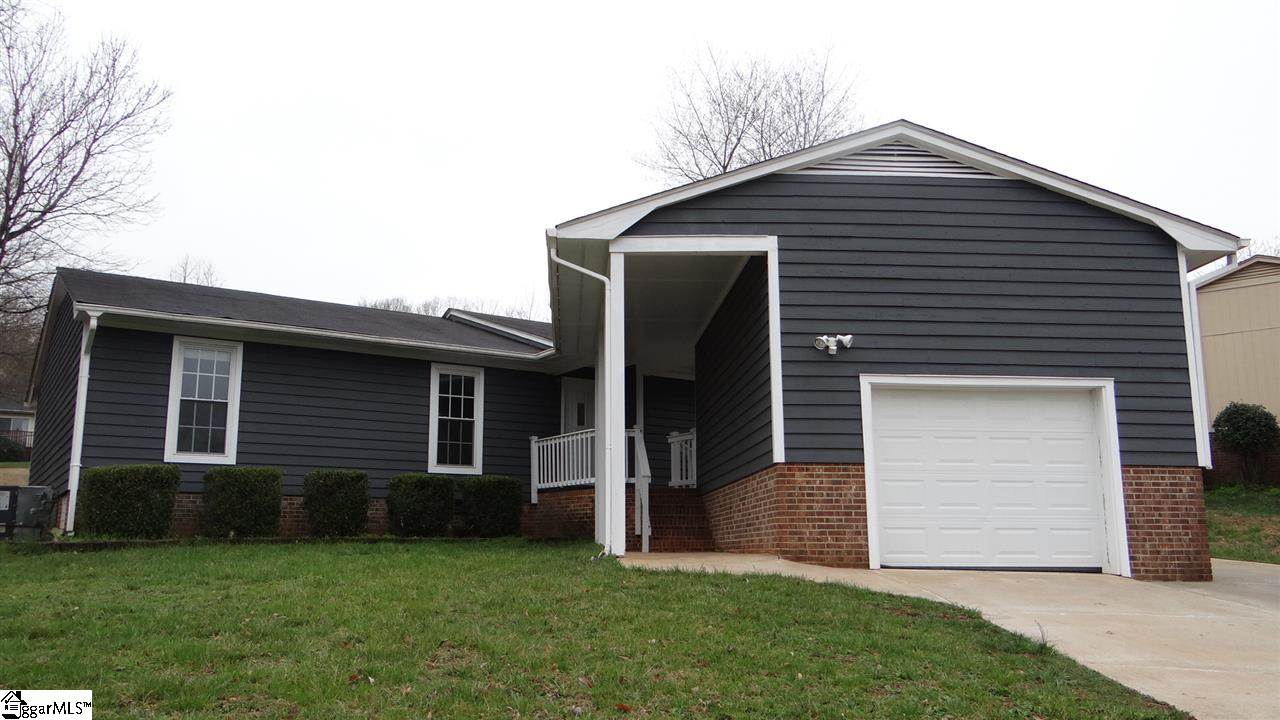 18 Doverdale Road Greenville, SC 29615 - Photo 1 of 20 Gallery Image 1