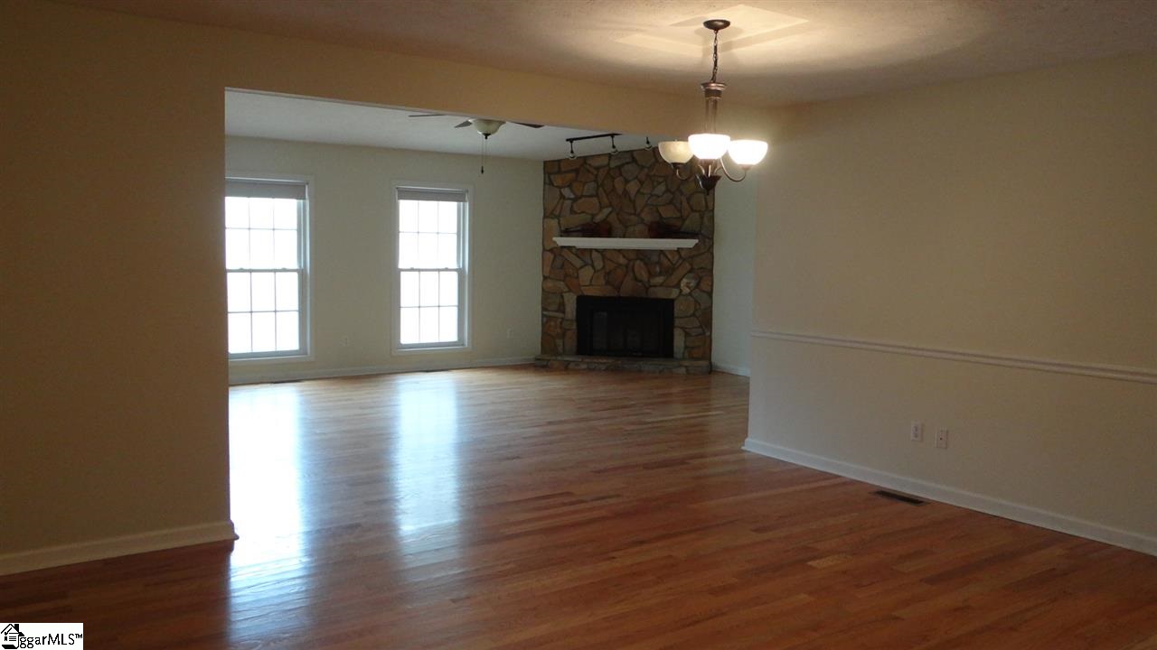 18 Doverdale Road Greenville, SC 29615 - Photo 5 of 20 Gallery Image 5
