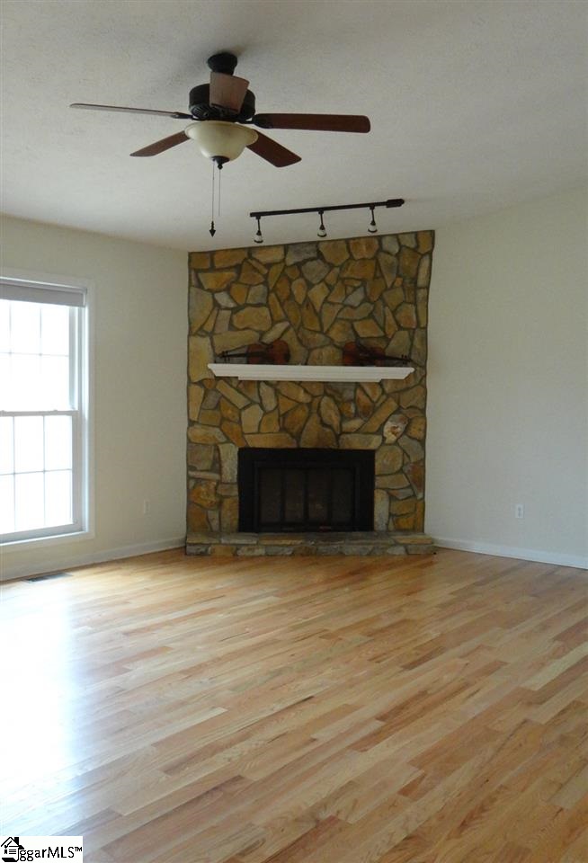 18 Doverdale Road Greenville, SC 29615 - Photo 8 of 20 Gallery Image 8