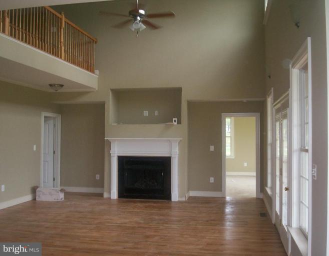 3854 Leeds Manor Road Markham, VA 22643 - Photo 5 of 16 Family Room
