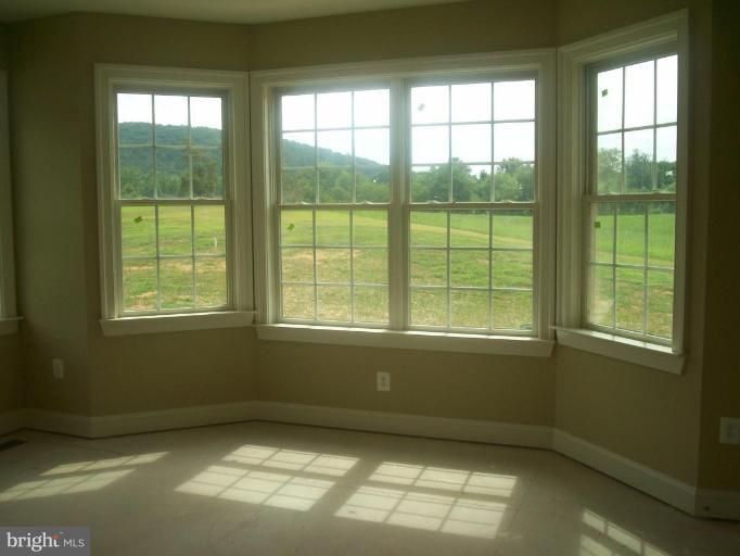 3854 Leeds Manor Road Markham, VA 22643 - Photo 8 of 16 Master Bedroom