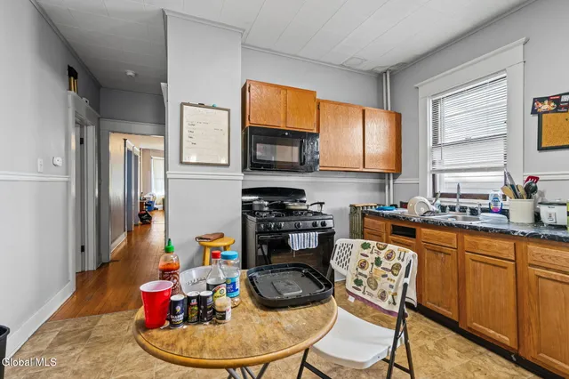 $324,900 | 569 Washington Avenue, Albany, NY 12206