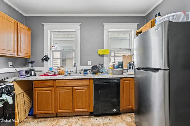 $324,900 | 569 Washington Avenue, Albany, NY 12206