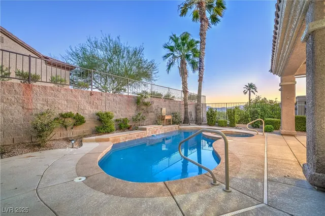 $3,250 | 2170 Peyten Park Street, Henderson, NV 89052