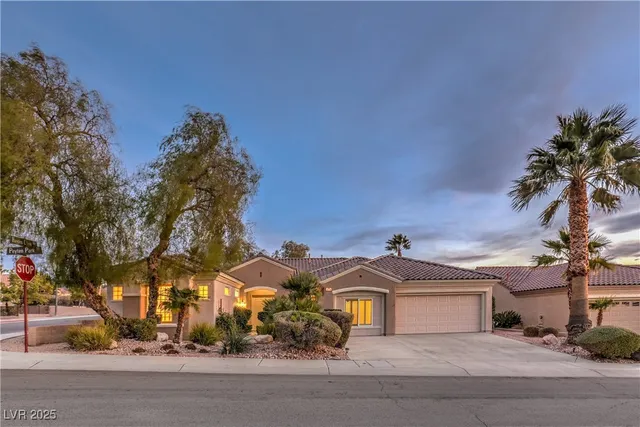 $3,250 | 2170 Peyten Park Street, Henderson, NV 89052