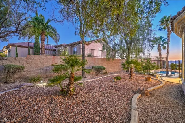 $3,250 | 2170 Peyten Park Street, Henderson, NV 89052