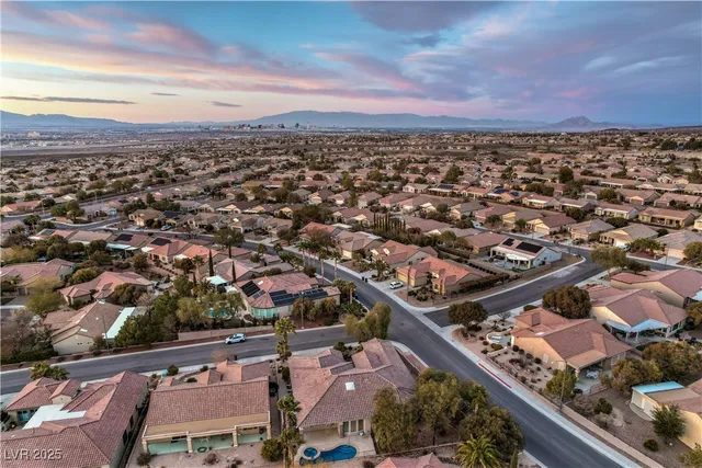 $3,250 | 2170 Peyten Park Street, Henderson, NV 89052