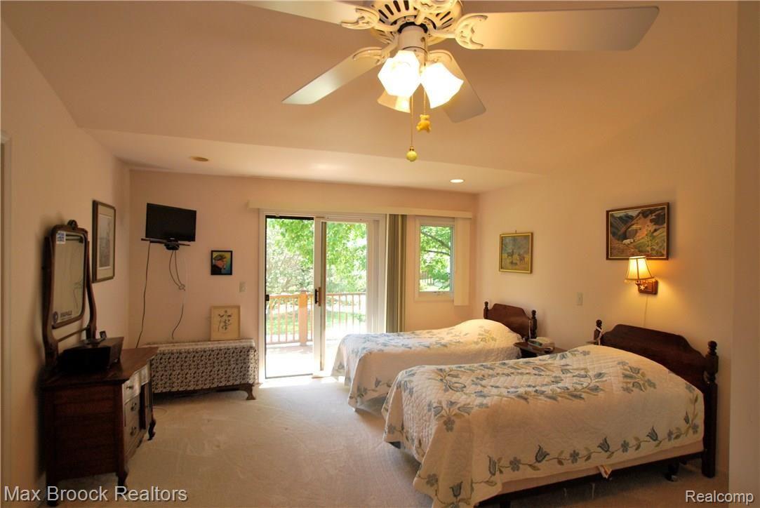 3293 Fairgrove Terrace Rochester, MI 48309 - Photo 20 of 37 Master suite with access to deck.
