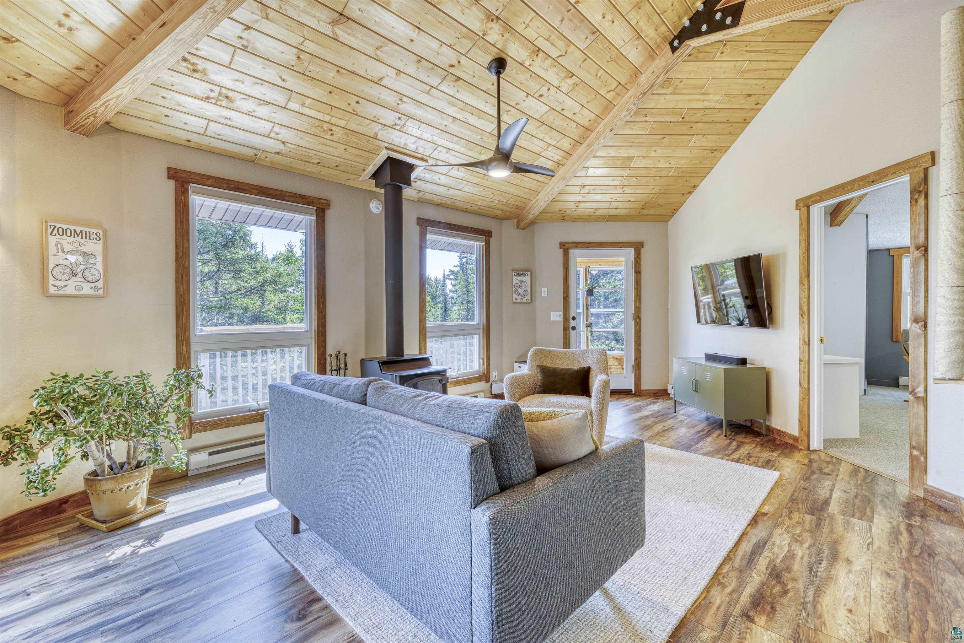 4155 Liberty Road Two Harbors, MN 55616 - Photo 10 of 72