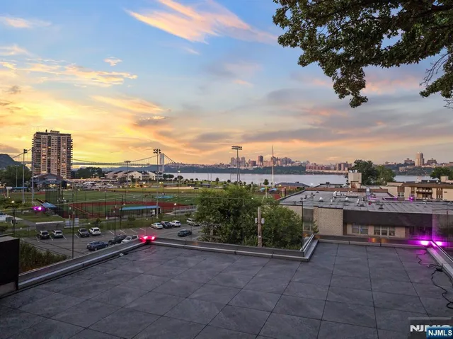 $1,988,000 | 1076 River Road, Edgewater, NJ 07020