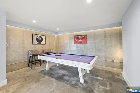 $1,888,888 | 1076 River Road, Edgewater, NJ 07020