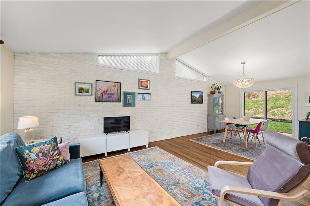120 Oakhurst Road Pittsburgh, PA 15215 - Photo 3 of 23 Gallery Image 3
