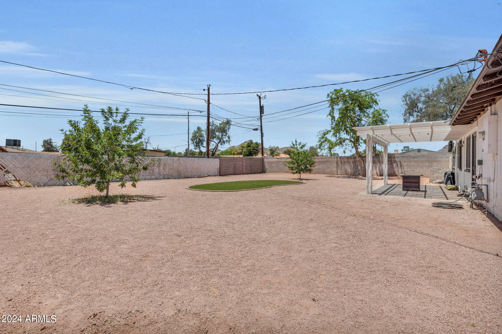 3201 East Nisbet Road Phoenix, AZ 85032 - Photo 18 of 21 18-web-or-mls-3201 E Nisbet Rd-18