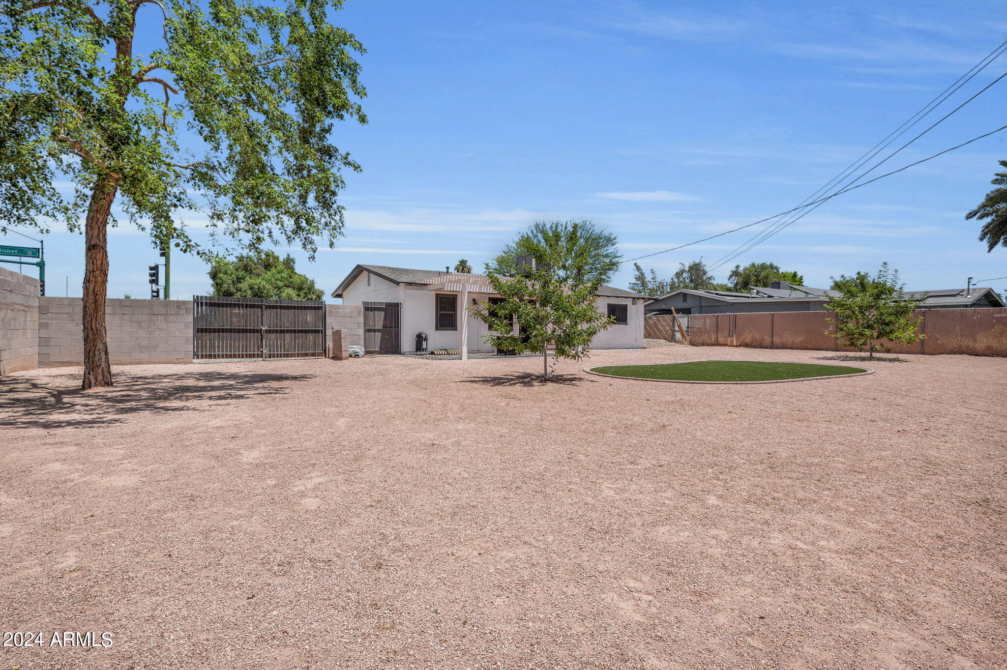 3201 East Nisbet Road Phoenix, AZ 85032 - Photo 20 of 21 20-web-or-mls-3201 E Nisbet Rd-20