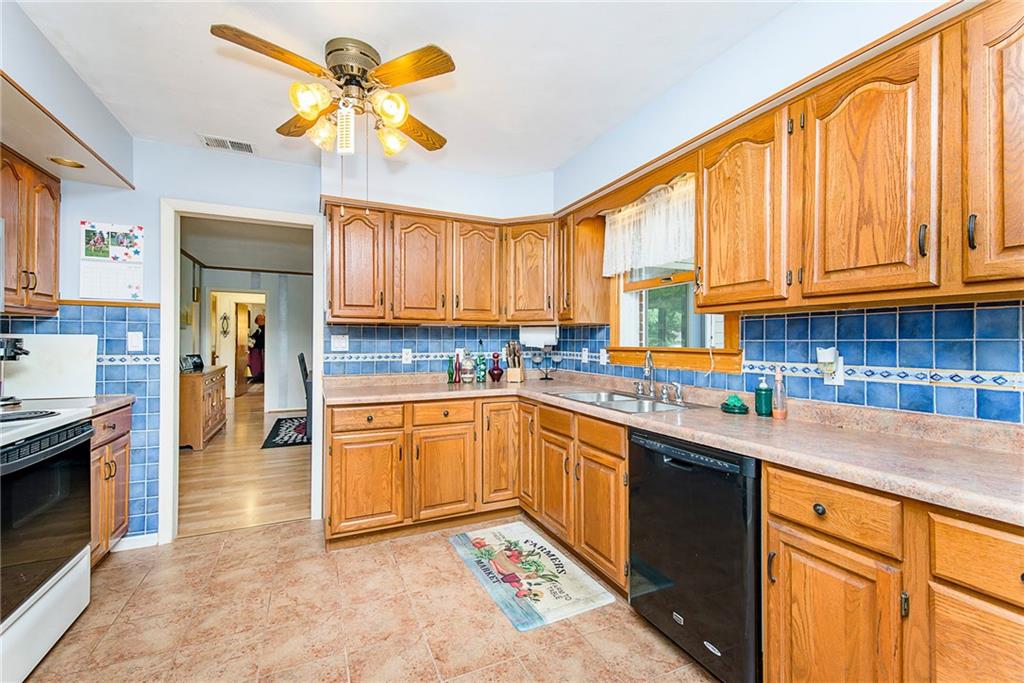 5746 Boy Scout Road Indianapolis, IN 46226 - Photo 13 of 29 Gallery Image 13