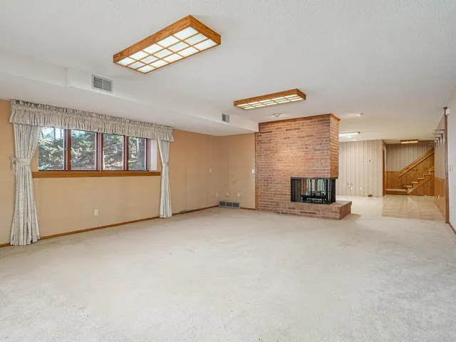 $2,700,000 | 3900 County Road 44, Minnetrista, MN 55364